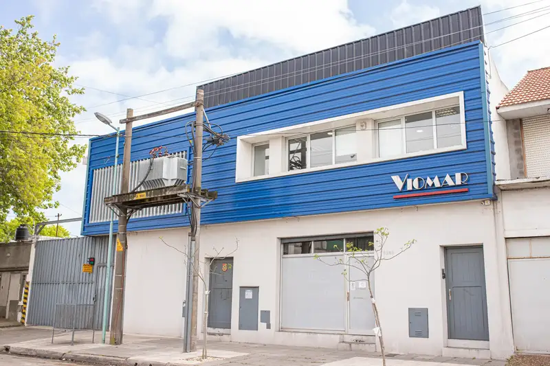 Frente del edificio de Viomar en Mar del Plata